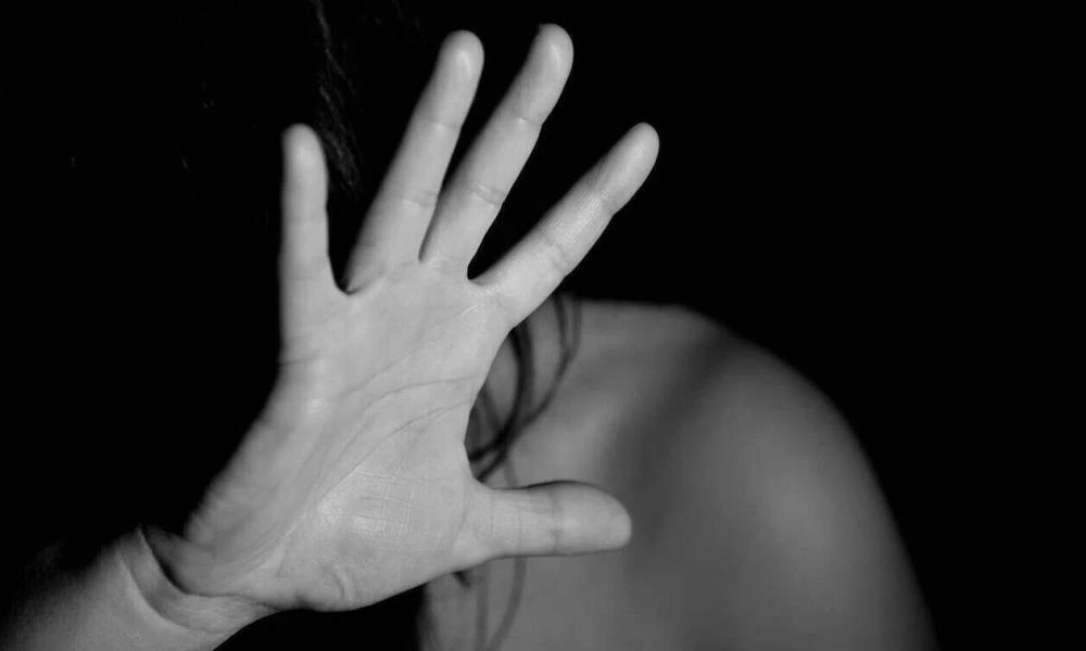 Λασίθι: Χειροπέδες σε 53χρονο-Ξυλοκόπησε τη σύζυγο και τη πεθερά του